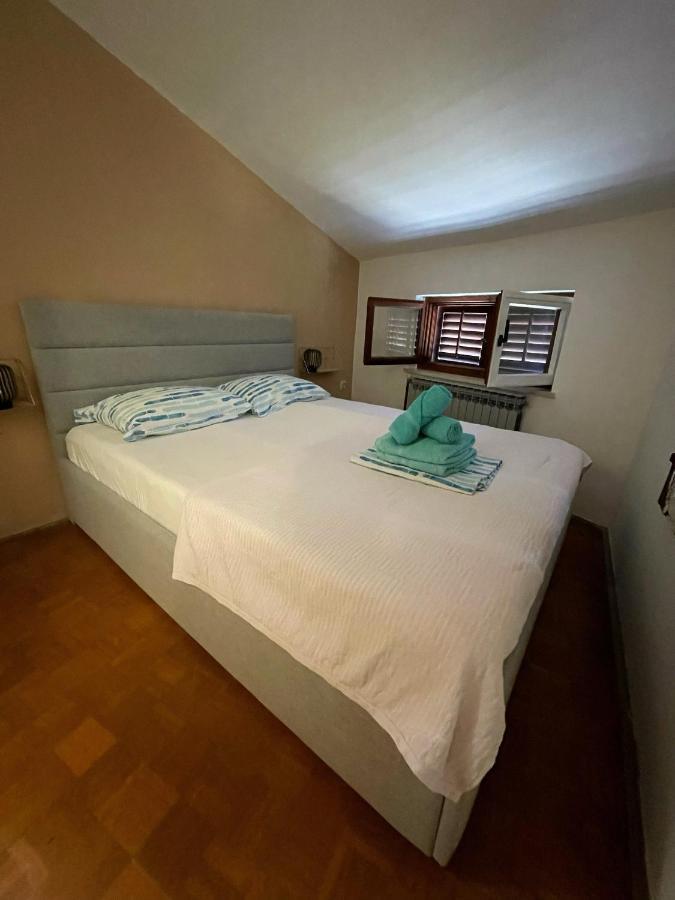 Apartment Zora In The Center Of Цриквениця Екстер'єр фото